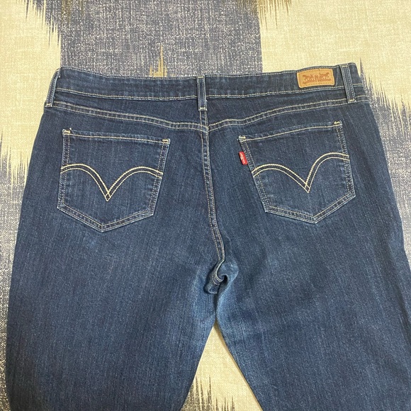 Jeans - Picture 3 of 4